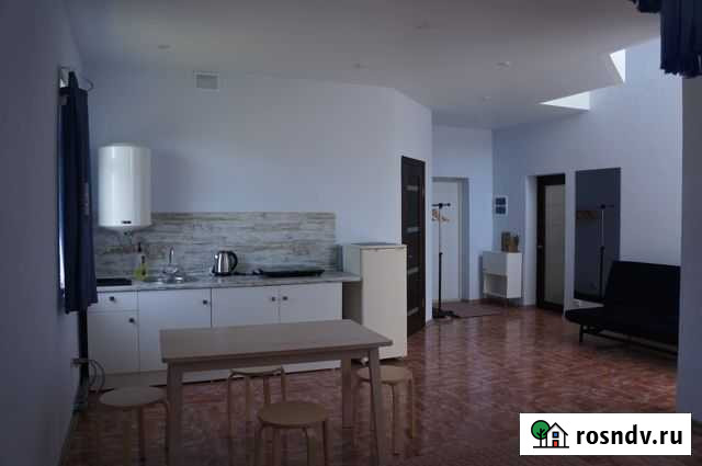 Коттедж 42 м² на участке 5 сот. в аренду посуточно в Вышестеблиевской Вышестеблиевская - изображение 1