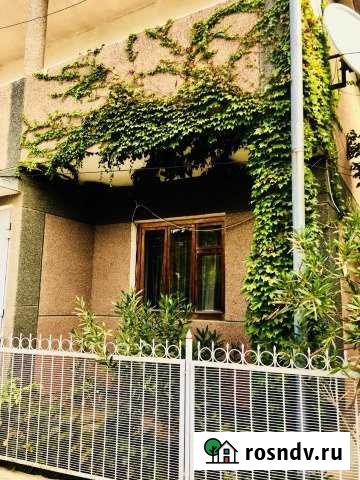 Дом 100 м² на участке 6 сот. на продажу в Алуште Алушта - изображение 1