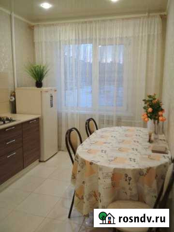 2-комнатная квартира, 52 м², 2/5 эт. в аренду посуточно в Губкине Губкин - изображение 1