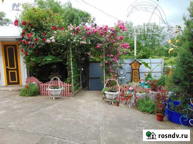 Комната 18 м² в 6-ком. кв., 1/1 эт. в аренду посуточно в Архипо-Осиповке Архипо-Осиповка - изображение 1