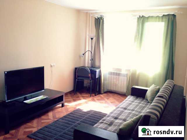 1-комнатная квартира, 38 м², 1/12 эт. в аренду посуточно в Красногорске Московской области Красногорск - изображение 1