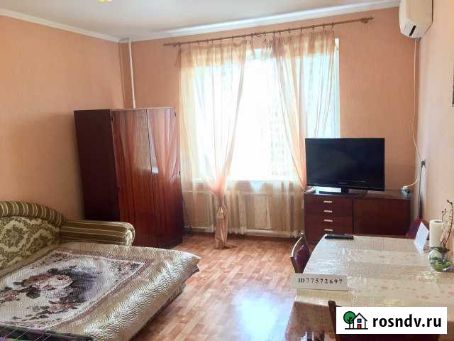 1-комнатная квартира, 40 м², 3/3 эт. в аренду посуточно в Керче Керчь - изображение 1