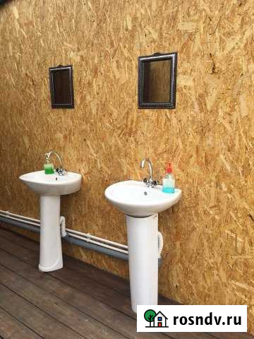 Дом 25 м² на участке 15 сот. в аренду посуточно в Яровом Яровое - изображение 1