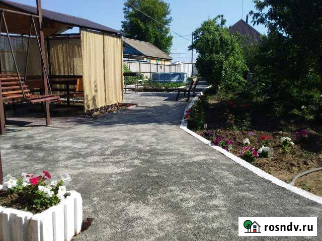 Дом 80 м² на участке 10 сот. в аренду посуточно в Соль-Илецке Соль-Илецк - изображение 1