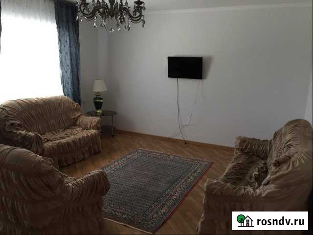 3-комнатная квартира, 120 м², 2/4 эт. в аренду посуточно в Железноводске Железноводск - изображение 1