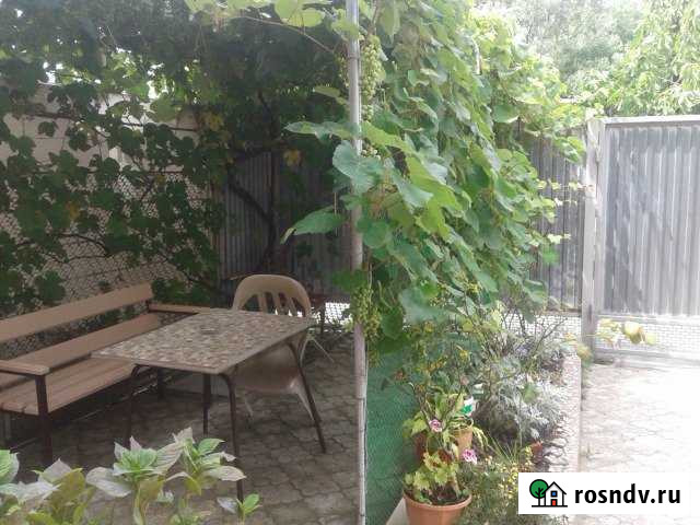 Дом 70 м² на участке 4 сот. в аренду посуточно в Сочи Сочи - изображение 1