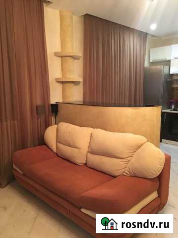 2-комнатная квартира, 53 м², 4/5 эт. в аренду на длительный срок в Магнитогорске Магнитогорск - изображение 1