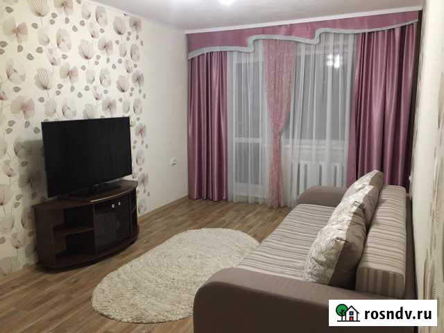 2-комнатная квартира, 44 м², 3/5 эт. в аренду посуточно в Братске Братск - изображение 1