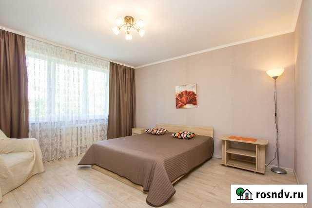 2-комнатная квартира, 60 м², 3/9 эт. в аренду посуточно в Калининграде Калининград - изображение 1