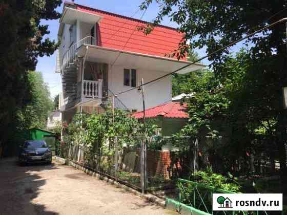 Коттедж 30 м² на участке 5 сот. в аренду посуточно в Алуште Алушта