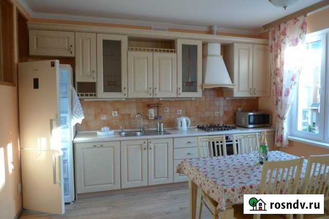 Таунхаус 160 м² на участке 2 сот. в аренду на длительный срок в Москве Москва - изображение 1