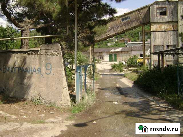База г.Алушта,ул.Виноградная, 9 Алушта - изображение 1