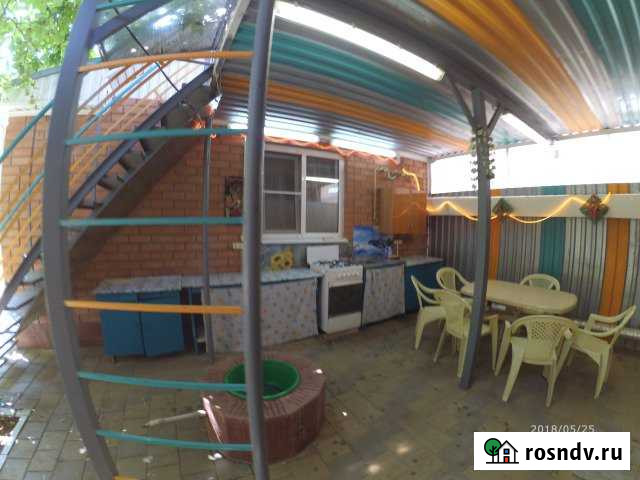 Комната 20 м² в 2-ком. кв., 2/2 эт. в аренду посуточно в Ейске Ейск - изображение 1