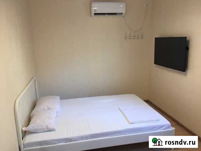 Комната 20 м² в 2-ком. кв., 1/2 эт. в аренду посуточно в Небуге Небуг - изображение 1