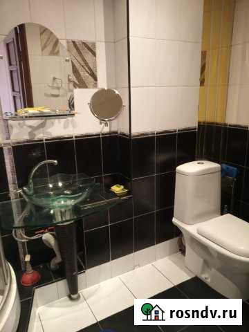 2-комнатная квартира, 63 м², 2/5 эт. в аренду на длительный срок в Абакане Абакан - изображение 1