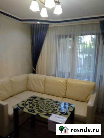 3-комнатная квартира, 51 м², 2/5 эт. в аренду посуточно в Алуште Алушта - изображение 1