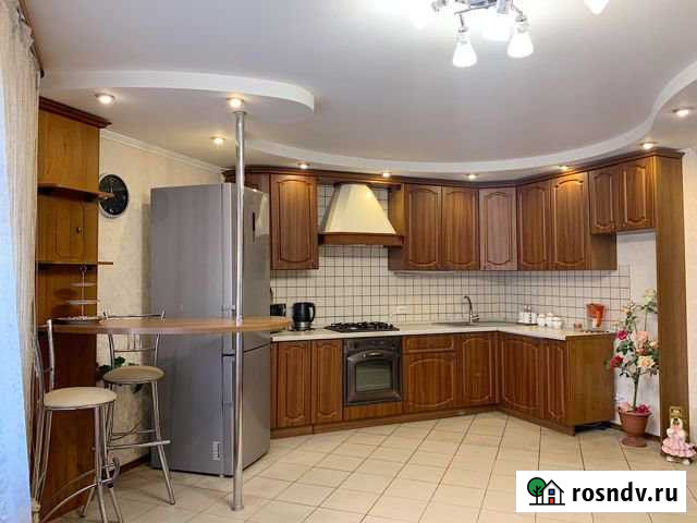 3-комнатная квартира, 80 м², 8/10 эт. в аренду на длительный срок в Энгельсе Энгельс - изображение 1