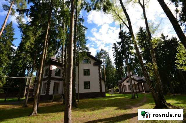 Коттедж 600 м² на участке 100 сот. в аренду посуточно в Красногорске Московской области Красногорск - изображение 1
