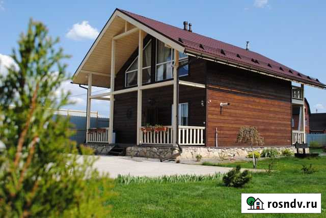 Коттедж 100 м² на участке 15 сот. в аренду посуточно в Мурмино Мурмино - изображение 1