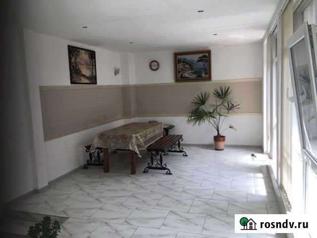 4-комнатная квартира, 130 м², 1/5 эт. на продажу в Феодосии Феодосия - изображение 1