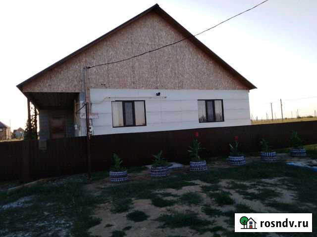 Дом 100 м² на участке 8 сот. в аренду посуточно в Соль-Илецке Соль-Илецк - изображение 1