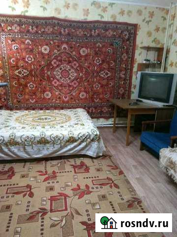 1-комнатная квартира, 33 м², 1/2 эт. в аренду посуточно в Урюпинске Урюпинск - изображение 1