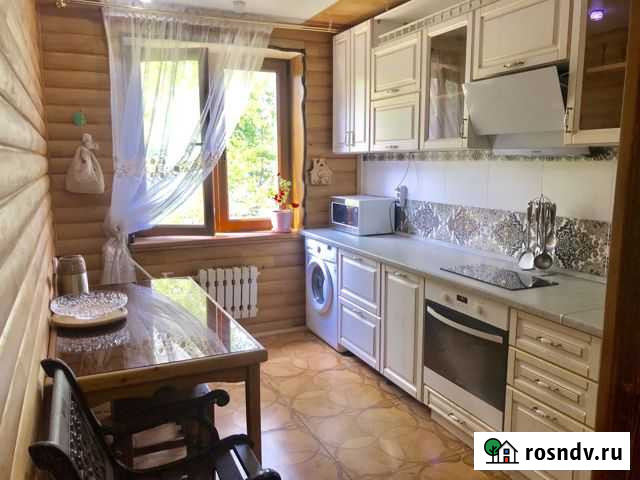 3-комнатная квартира, 68 м², 3/5 эт. в аренду посуточно в Петропавловске-Камчатском Петропавловск-Камчатский - изображение 1