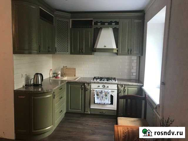 3-комнатная квартира, 60 м², 2/4 эт. в аренду на длительный срок в Шахтах Шахты - изображение 1