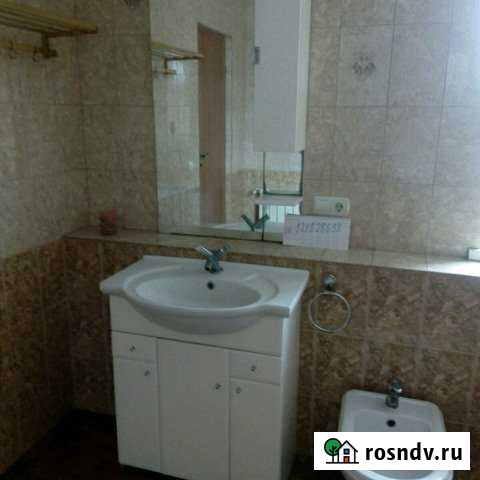 Коттедж 100 м² на участке 500 сот. в аренду посуточно в Феодосии Феодосия - изображение 1