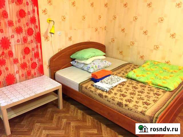 1-комнатная квартира, 30 м², 1/5 эт. в аренду посуточно в Первоуральске Первоуральск - изображение 1