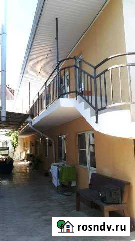 Гостевой дом 9 соток 23 номер + жил.дом 160 Витязево - изображение 1