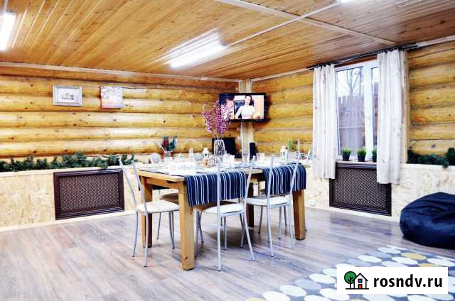 Дом 130 м² на участке 3 сот. в аренду посуточно в Санкт-Петербурге Санкт-Петербург - изображение 1