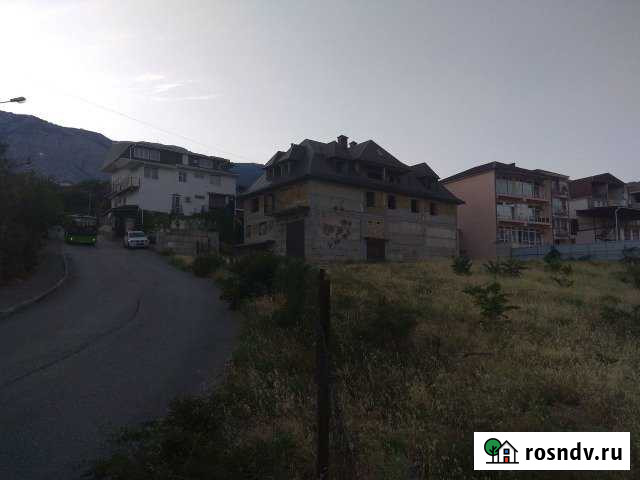 Дом 813 м² на участке 9 сот. на продажу в Гаспре Гаспра - изображение 1