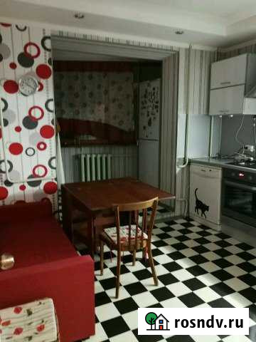 2-комнатная квартира, 60 м², 2/10 эт. в аренду посуточно в Нижнекамске Нижнекамск - изображение 1