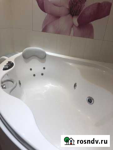 2-комнатная квартира, 70 м², 10/10 эт. в аренду посуточно в Саратове Саратов - изображение 1