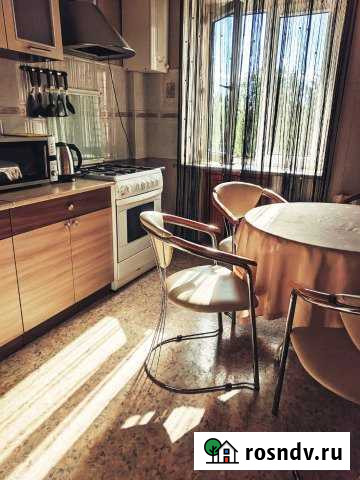 4-комнатная квартира, 100 м², 6/9 эт. в аренду посуточно в Балаково Балаково - изображение 1