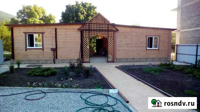 Дом 30 м² на участке 4 сот. в аренду посуточно в Кабардинке Кабардинка - изображение 1