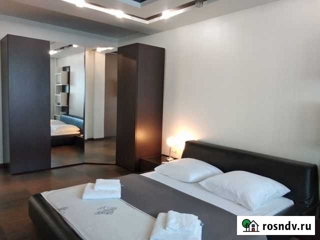 3-комнатная квартира, 90 м², 14/16 эт. в аренду посуточно в Нижневартовске Нижневартовск - изображение 1