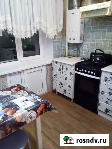 2-комнатная квартира, 42 м², 3/5 эт. в аренду на длительный срок в Энгельсе Энгельс - изображение 1