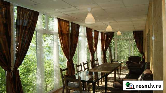 Коттедж 100 м² на участке 6 сот. в аренду посуточно в Новосибирске Новосибирск - изображение 1