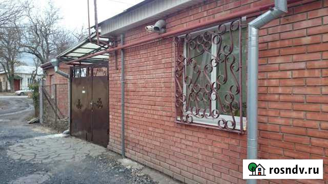 2-комнатная квартира, 50 м², 1/1 эт. в аренду на длительный срок в Таганроге Таганрог - изображение 1