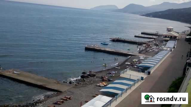 Таунхаус 175 м² на участке 1.5 сот. в аренду посуточно в Алуште Алушта - изображение 1