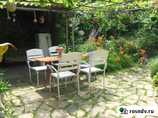 Комната 15 м² в 3-ком. кв., 1/2 эт. в аренду посуточно в Севастополе Севастополь - изображение 1