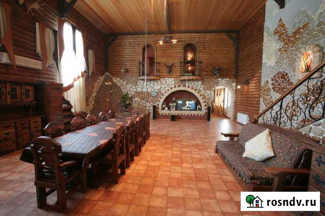 Коттедж 500 м² на участке 8 сот. в аренду посуточно в Сургуте Сургут - изображение 1