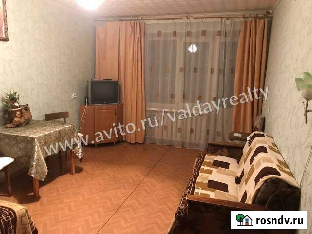 1-комнатная квартира, 35 м², 1/5 эт. в аренду на длительный срок в Валдае Валдай - изображение 1